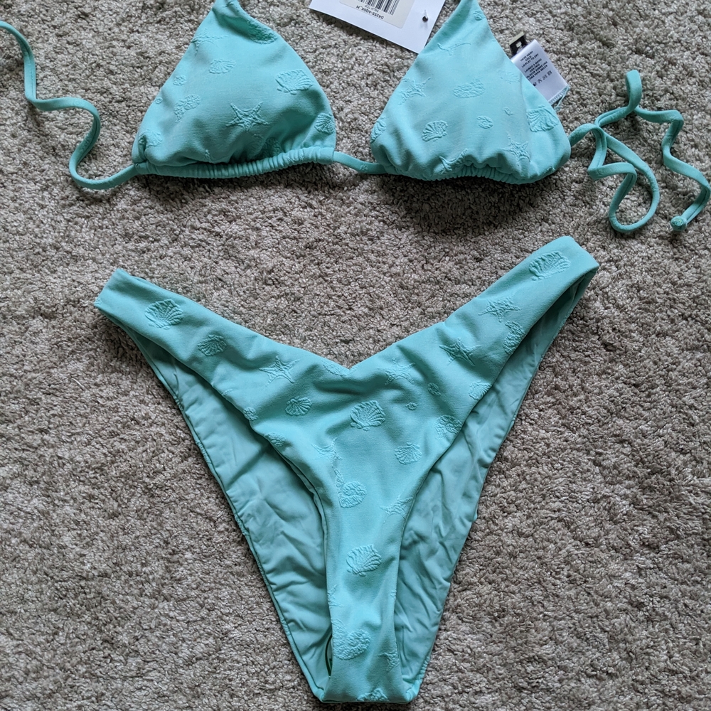 Dippin Daisy's Bikini Set